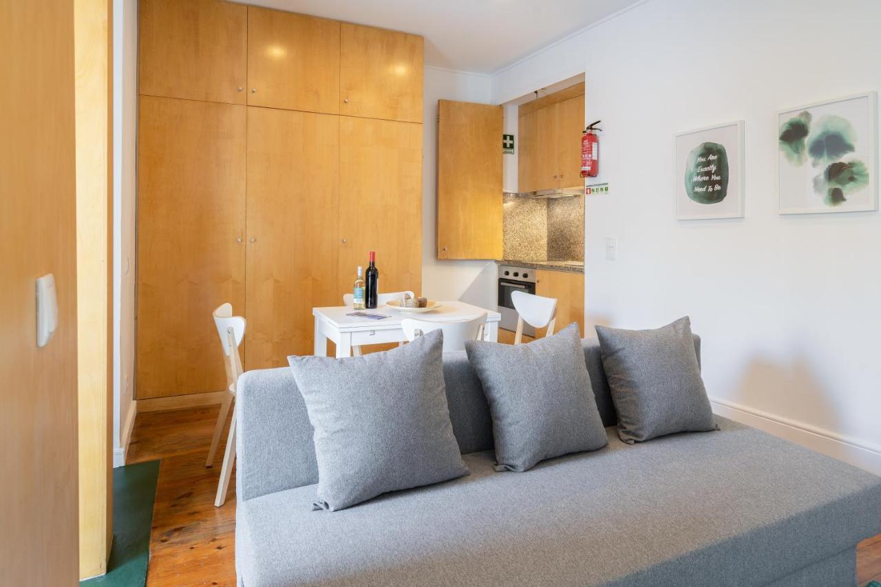 Host Wise - Modern Studios With Terrace - Walk Everywhere بورتو المظهر الخارجي الصورة