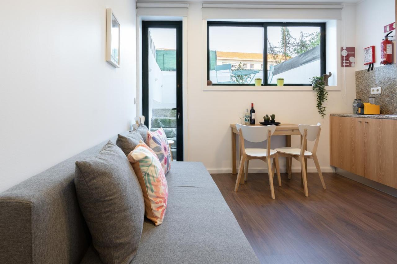Host Wise - Modern Studios With Terrace - Walk Everywhere بورتو المظهر الخارجي الصورة
