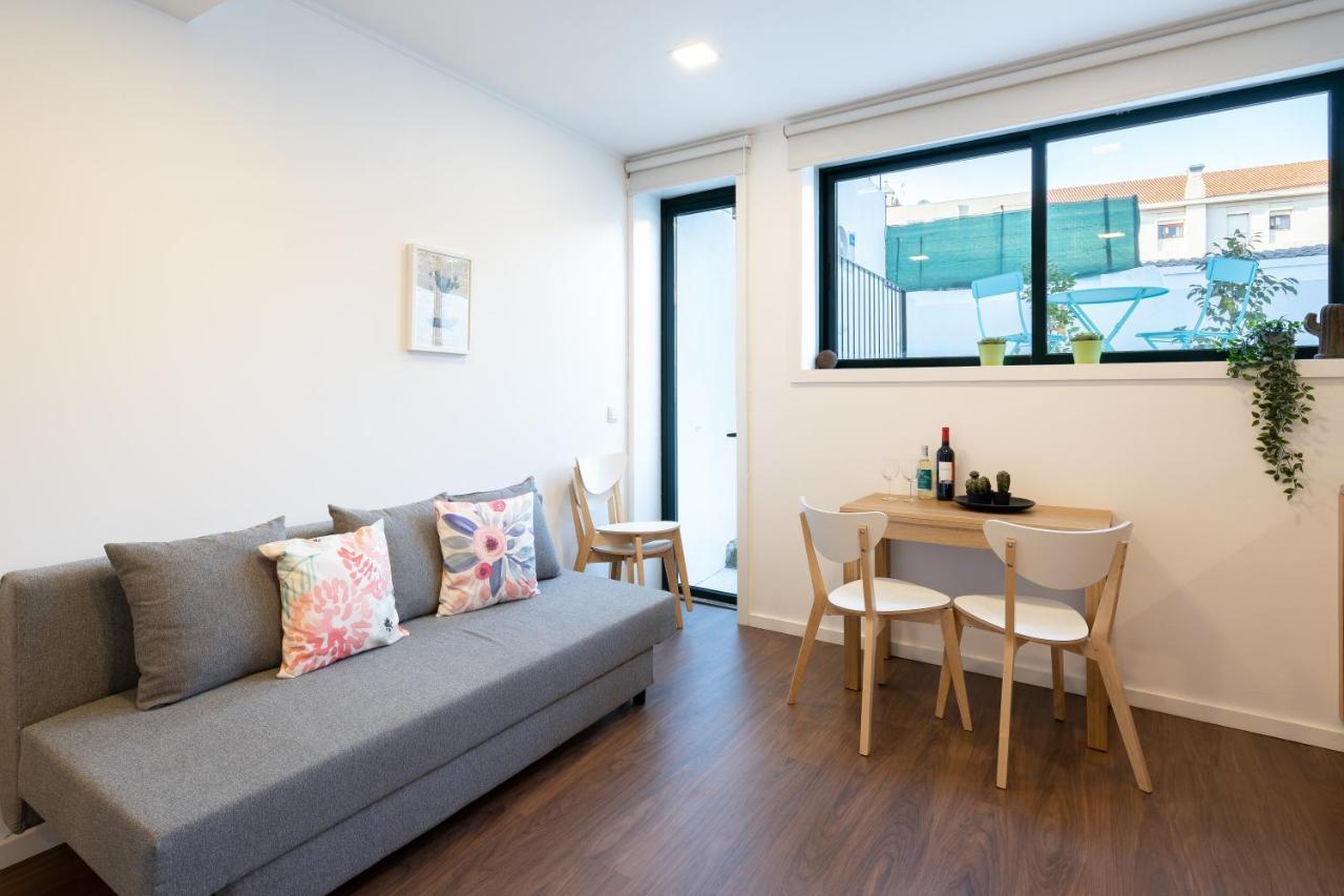 Host Wise - Modern Studios With Terrace - Walk Everywhere بورتو المظهر الخارجي الصورة