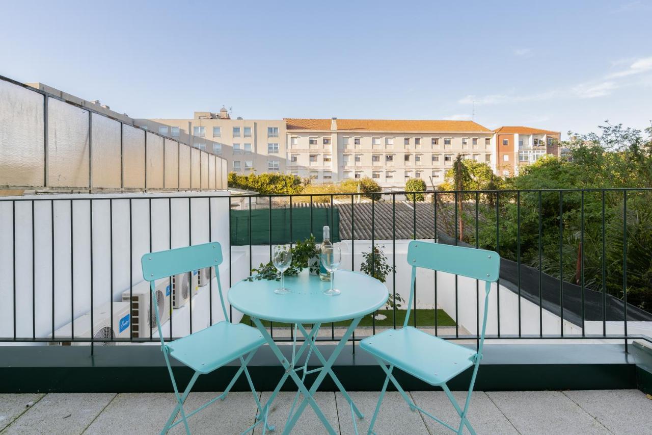 Host Wise - Modern Studios With Terrace - Walk Everywhere بورتو المظهر الخارجي الصورة
