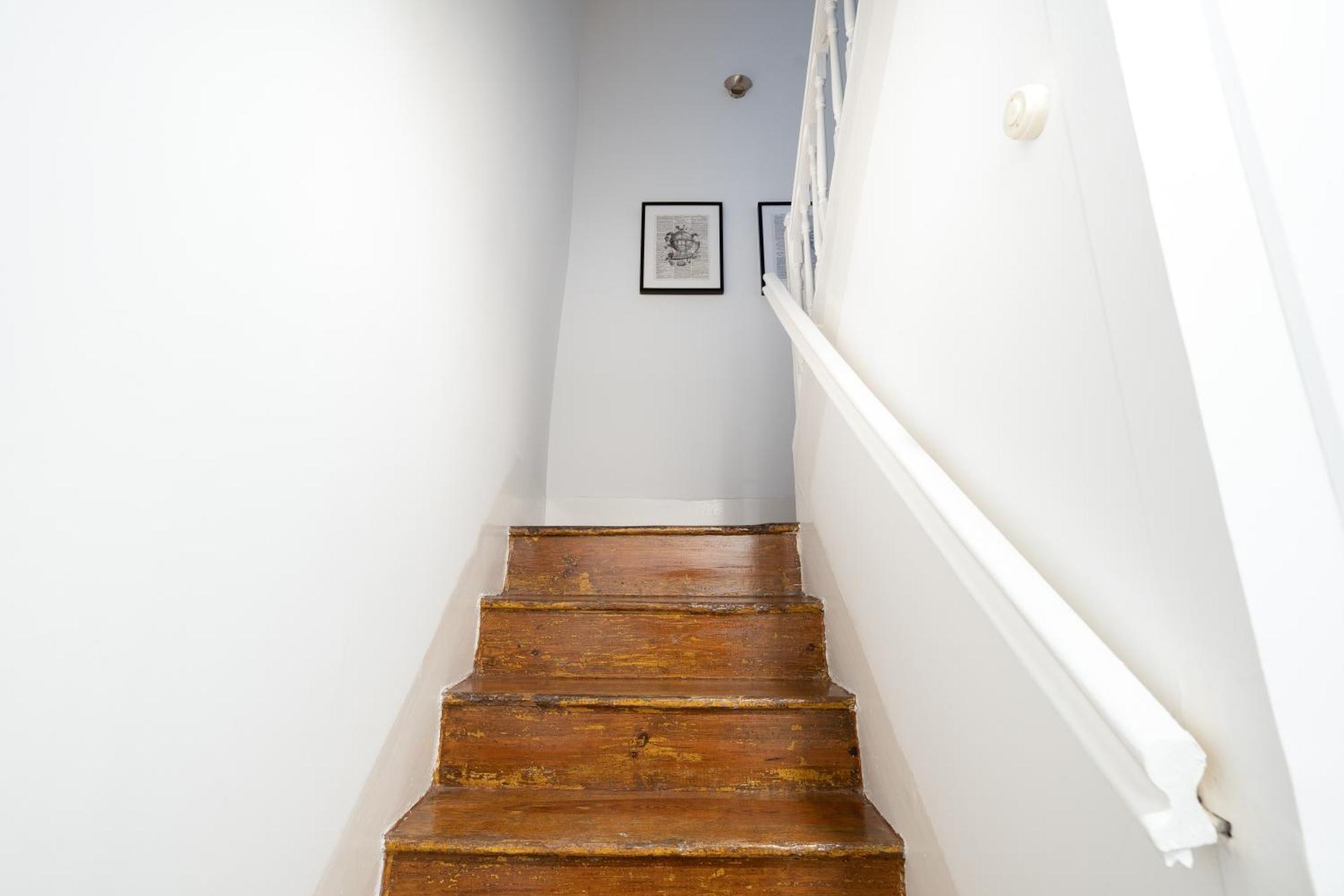 Host Wise - Modern Studios With Terrace - Walk Everywhere بورتو الغرفة الصورة