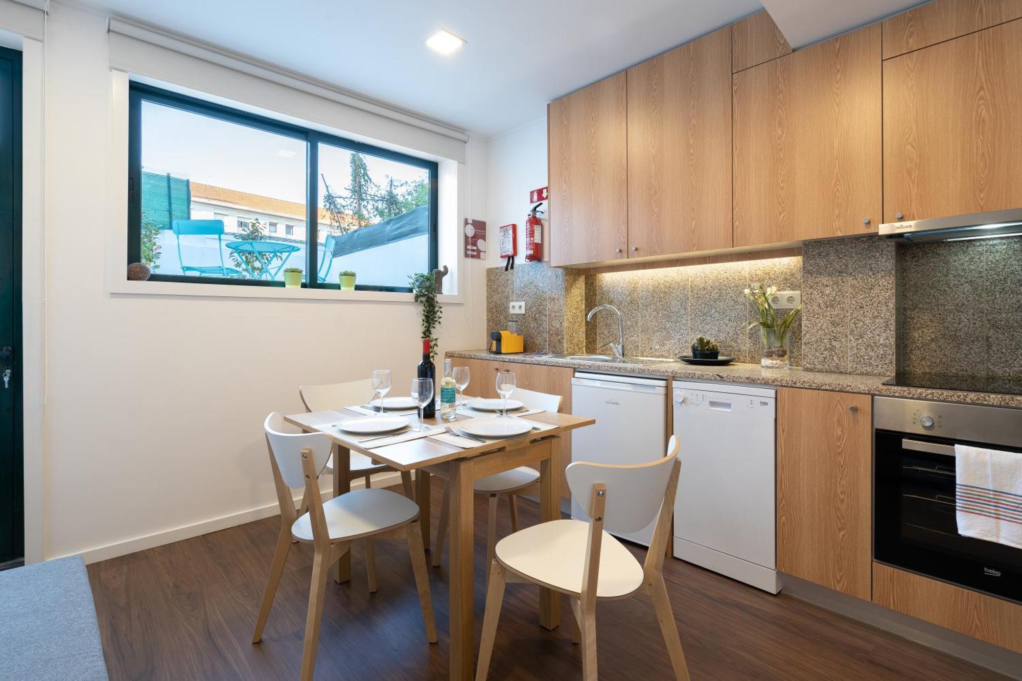 Host Wise - Modern Studios With Terrace - Walk Everywhere بورتو الغرفة الصورة