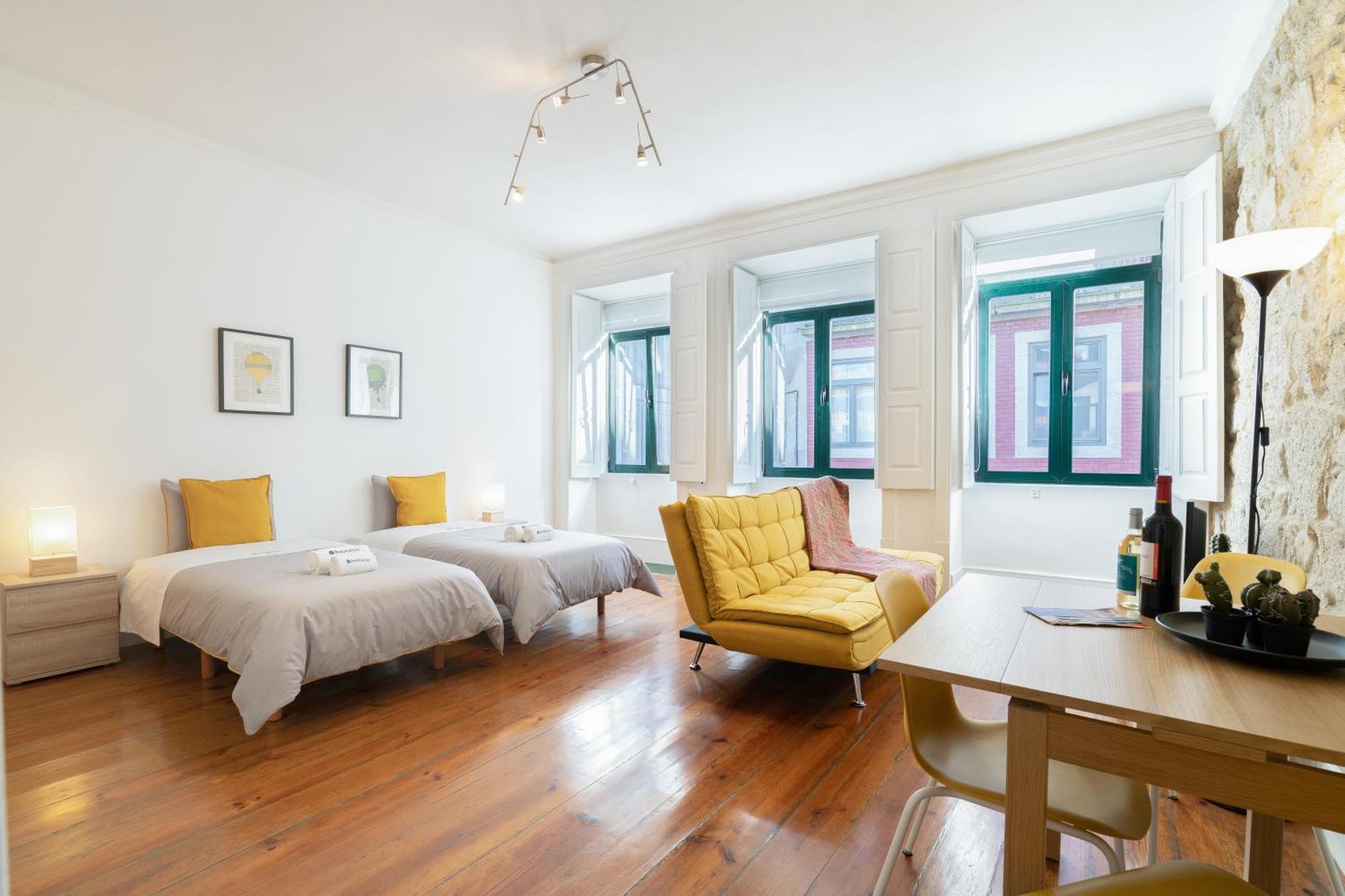 Host Wise - Modern Studios With Terrace - Walk Everywhere بورتو الغرفة الصورة